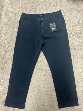 Under-510 Chinos - 33x26 (NWT)